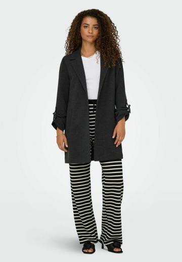 Шерстяное пальто