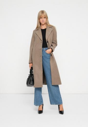 Шерстяное пальто