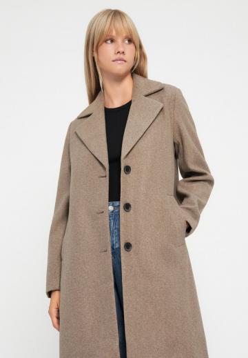 Шерстяное пальто