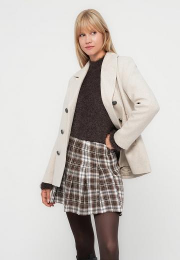 Короткое пальто