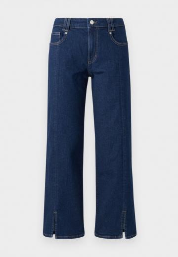 Короткие джинсы