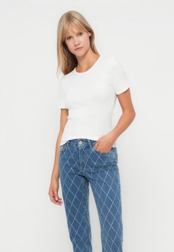 Клешеные джинсы