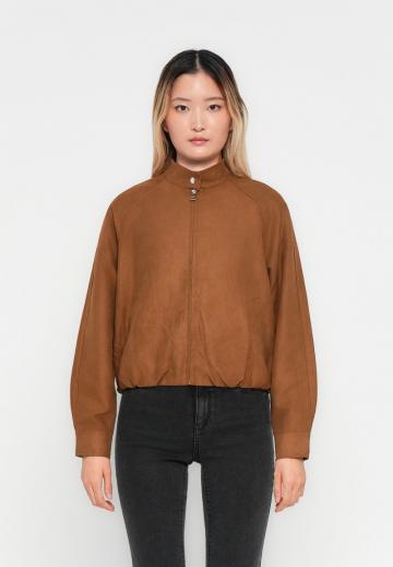 Короткая куртка