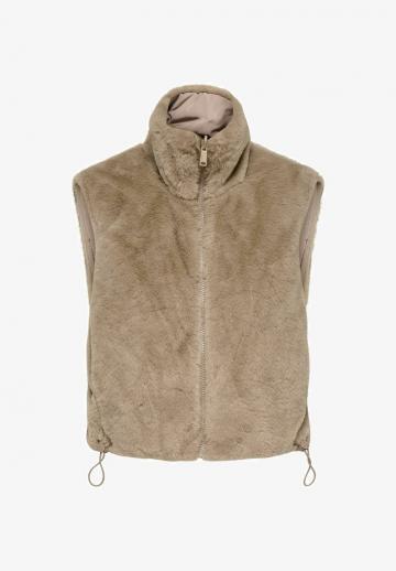 Пуховой жилет