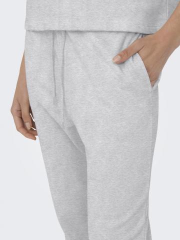 Спортивные штаны