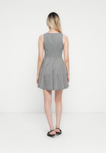 Коктейльное платье