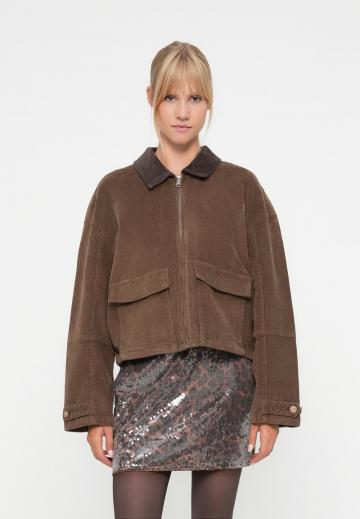 Вельветовая куртка