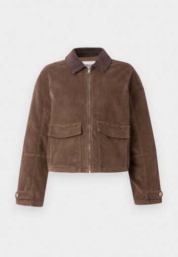 Вельветовая куртка