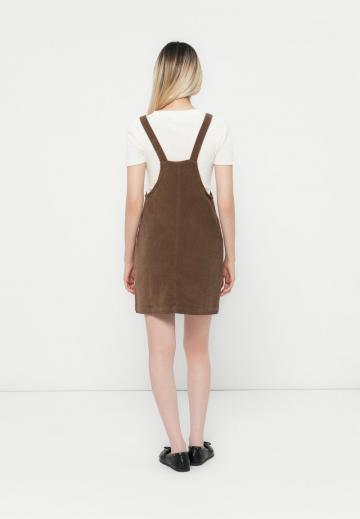 Джинсовый комбинезон