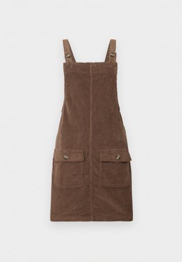 Джинсовый комбинезон