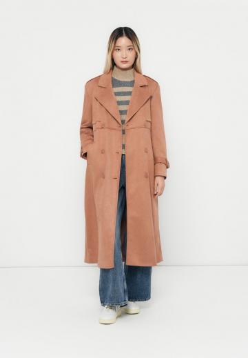 Пальто из искусственной кожи