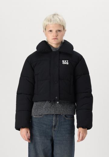 Короткая куртка