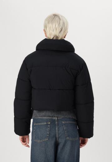 Короткая куртка