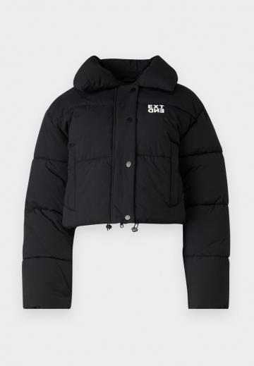 Короткая куртка