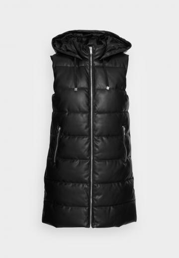 Длинный жилет