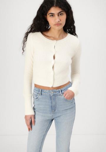 Клешеные джинсы