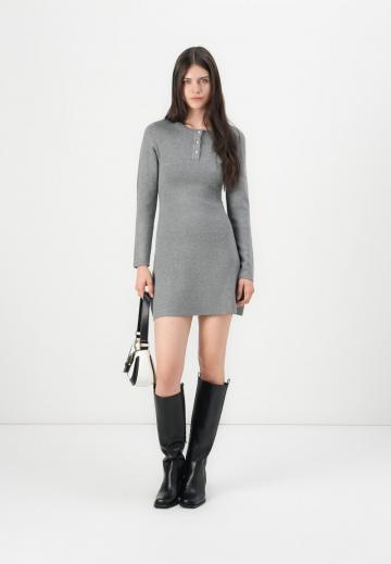 Вязаное платье