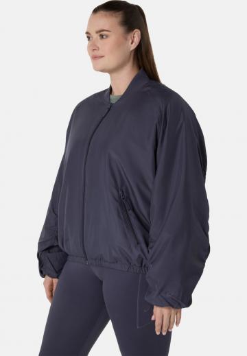 Спортивная куртка