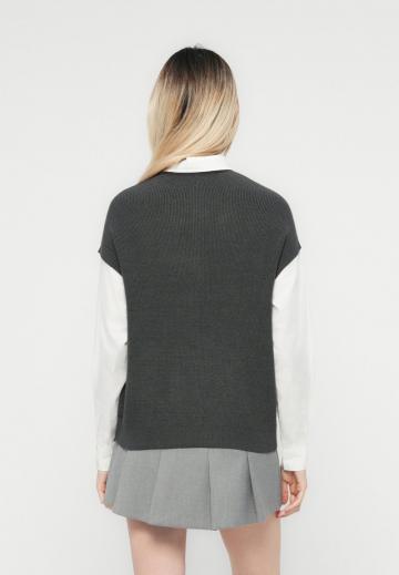 Пуловер с воротником поло