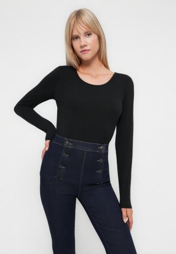 Клешеные джинсы