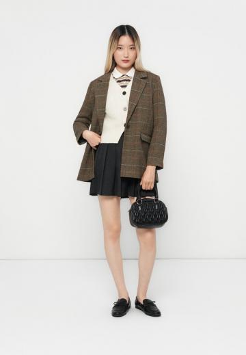 Блейзер с накладными карманами