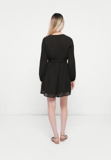 Короткое платье