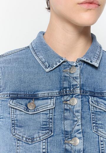 Джинсовая жилетка