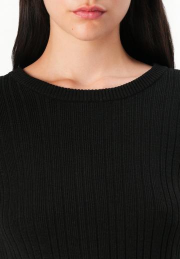 Вязаное платье