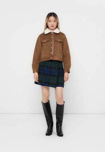 Короткая куртка