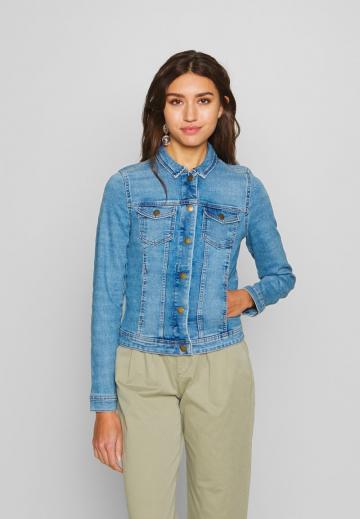 Джинсовая жилетка