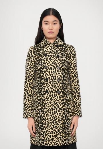 Шерстяное пальто