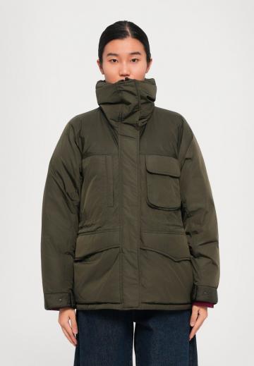 Зимняя куртка