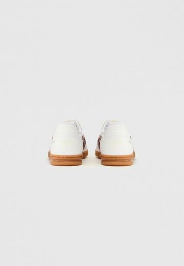 Гандбольные кроссовки