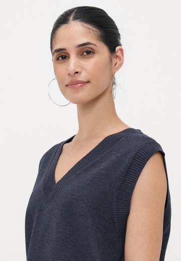 Пуловер без рукавов