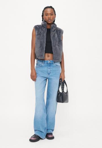 Пуховой жилет