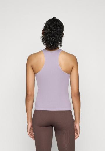 Спортивный топ