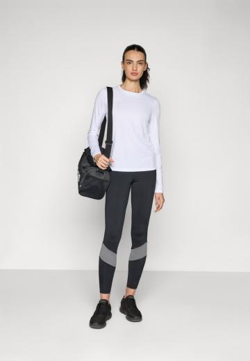 Спортивная майка