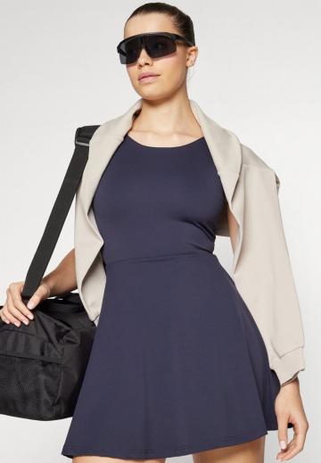 Спортивное платье