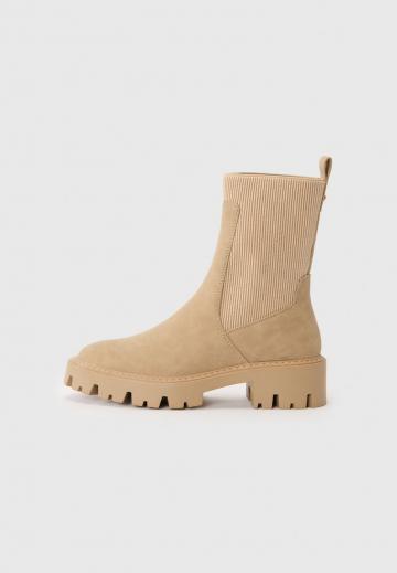 Ботинки челси