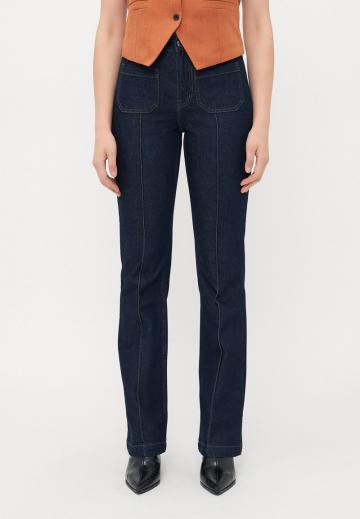 Клешеные джинсы