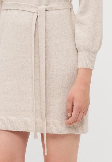 Платье футляр