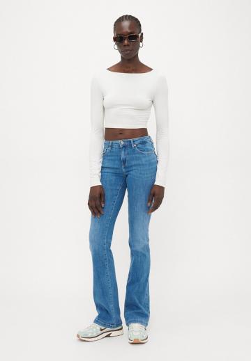 Клешеные джинсы