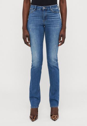 Узкие джинсы