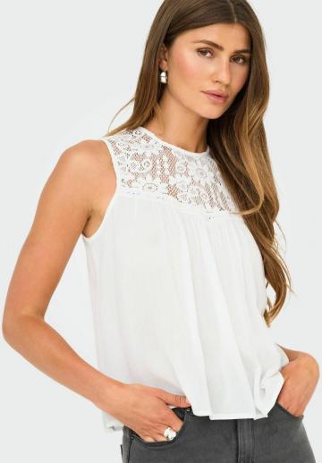 Кружевная блузка