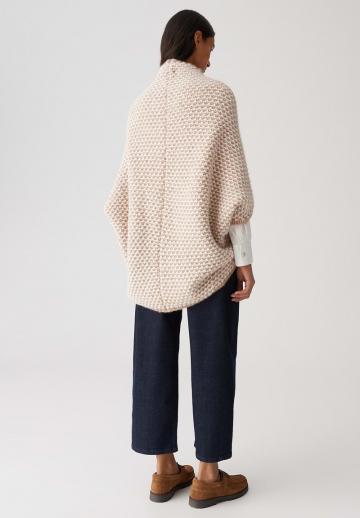 Жаккардовая вязаная кофта