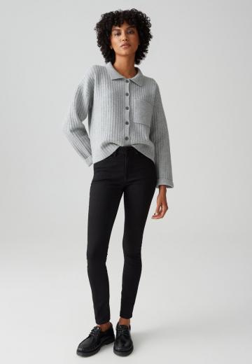 Узкие джинсы