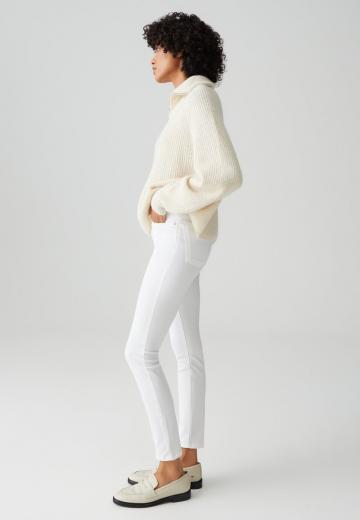 Узкие джинсы