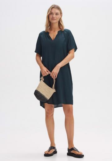 Короткое платье