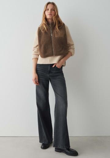 Пуховой жилет