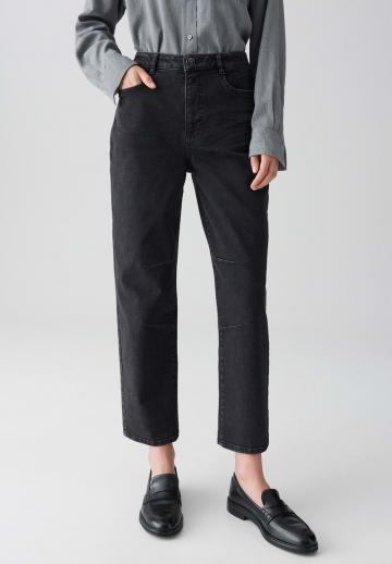 Короткие джинсы